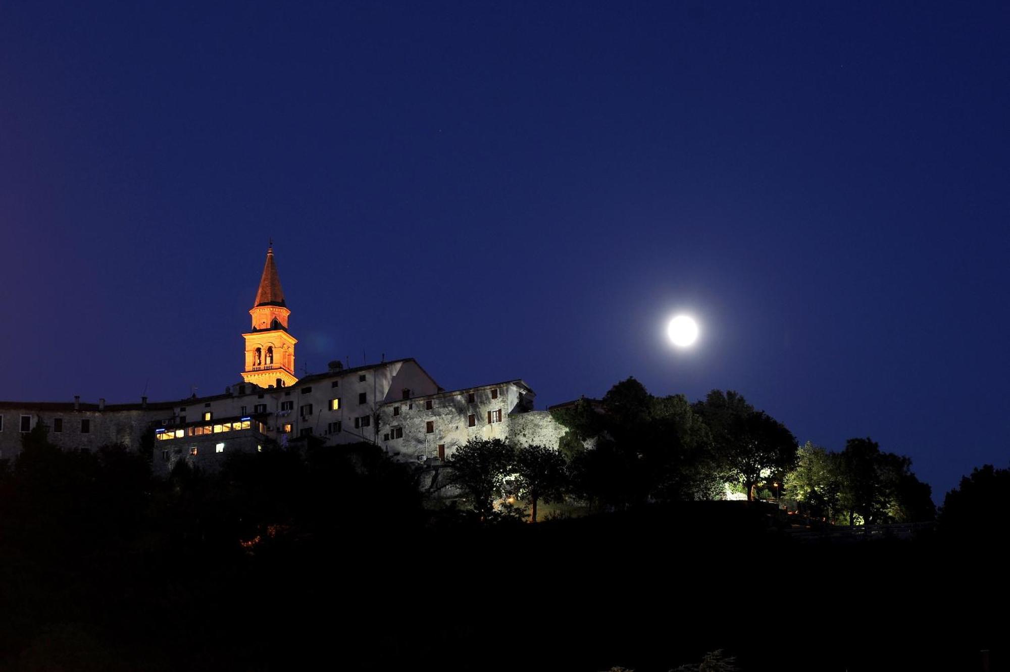 Boutique Hotel Vela Vrata Buzet Buitenkant foto