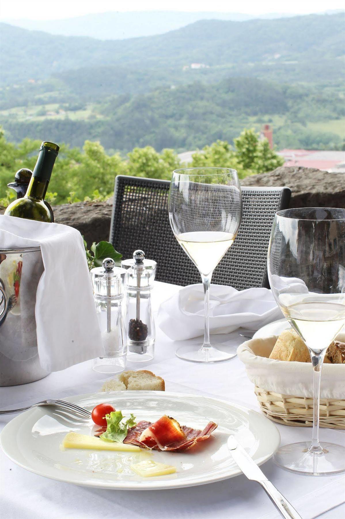 Boutique Hotel Vela Vrata Buzet Buitenkant foto