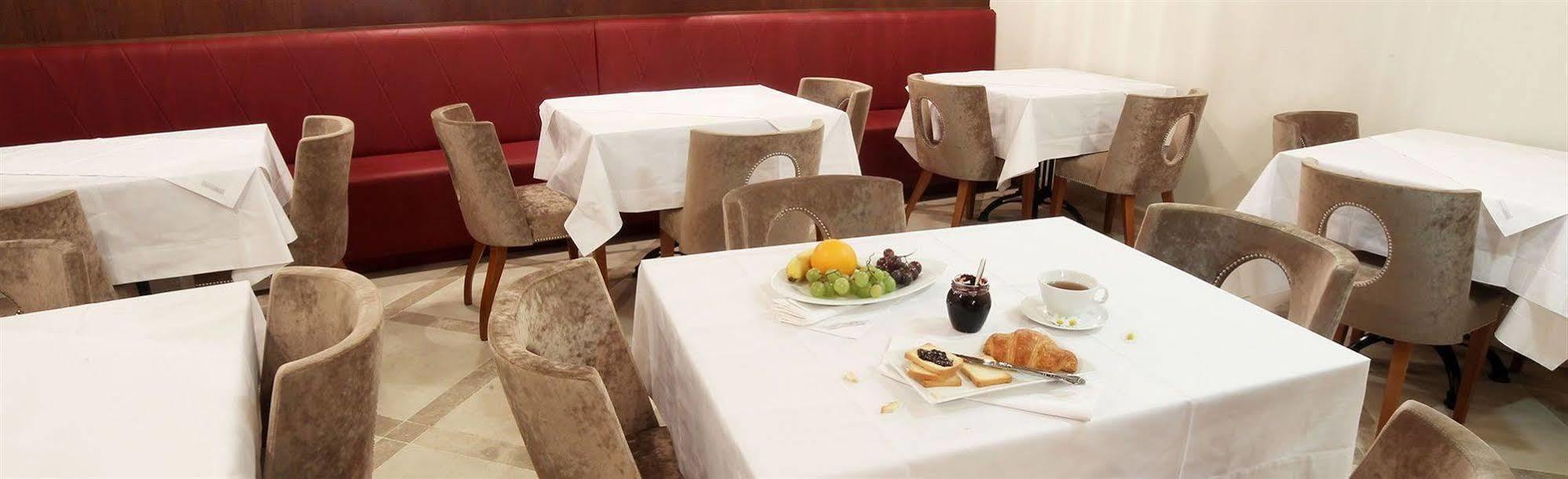 Boutique Hotel Vela Vrata Buzet Buitenkant foto